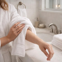 Lux Collection 27 x 54 Luxury Bath Towels – 550 GSM Plush Cotton Towels, Soft, Highly Absorbent & Quick Dry – Premium Towels for Hotels, Airbnbs & Home Use – White (4 Pack)